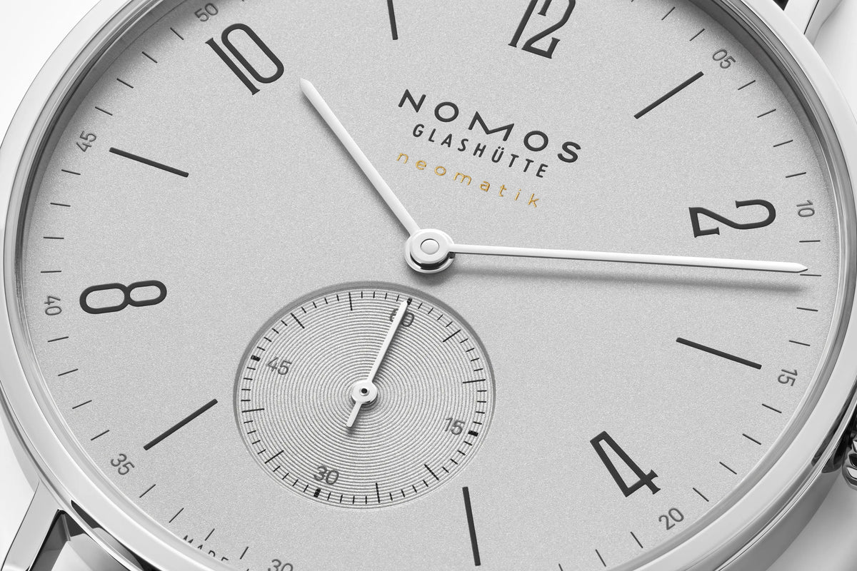 Tangente neomatik 39 platingrau - NOMOS 143