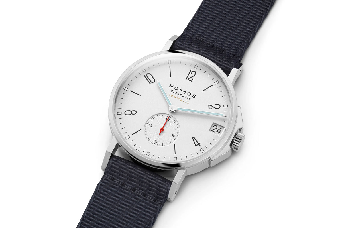 Ahoi neomatik 38 Datum - NOMOS 525