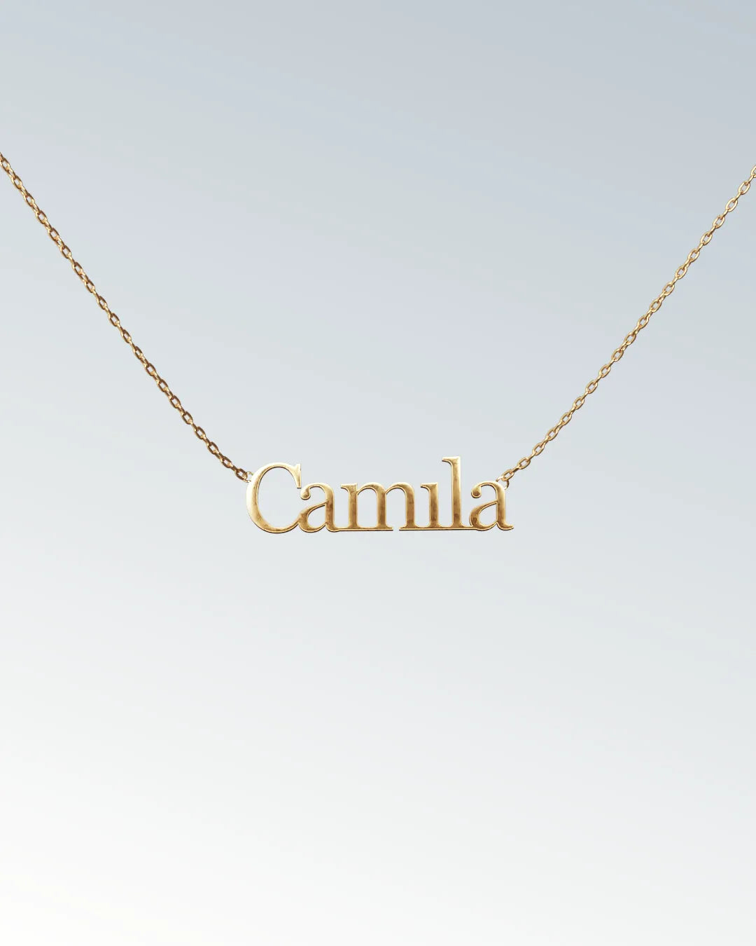 Collar de oro con nombre personalizado