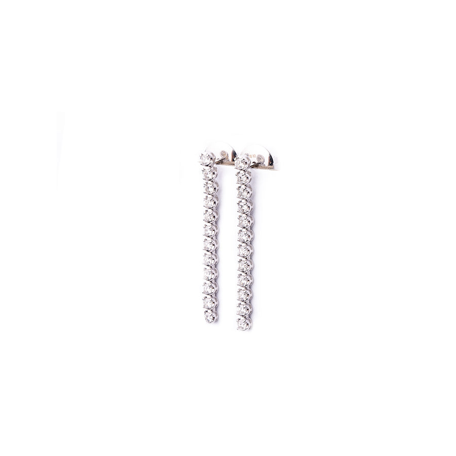 Aretes largos en Oro blanco con diamantes