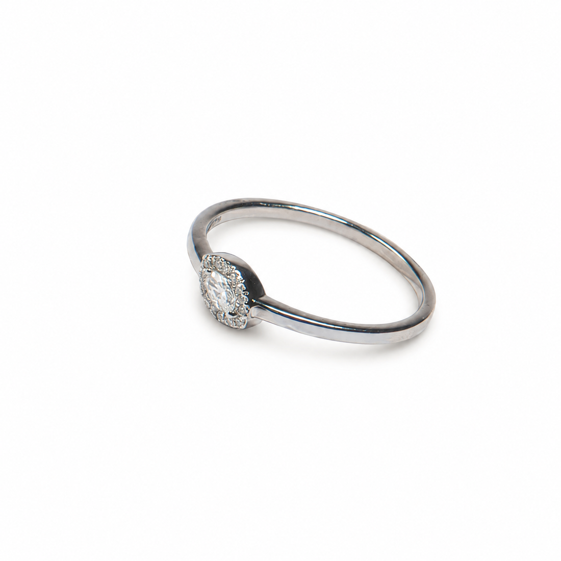 Anillo de Diamantes en Oro Blanco de 14K