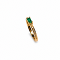 Anillo de Esmeralda y Diamantes en Oro Amarillo de 14K