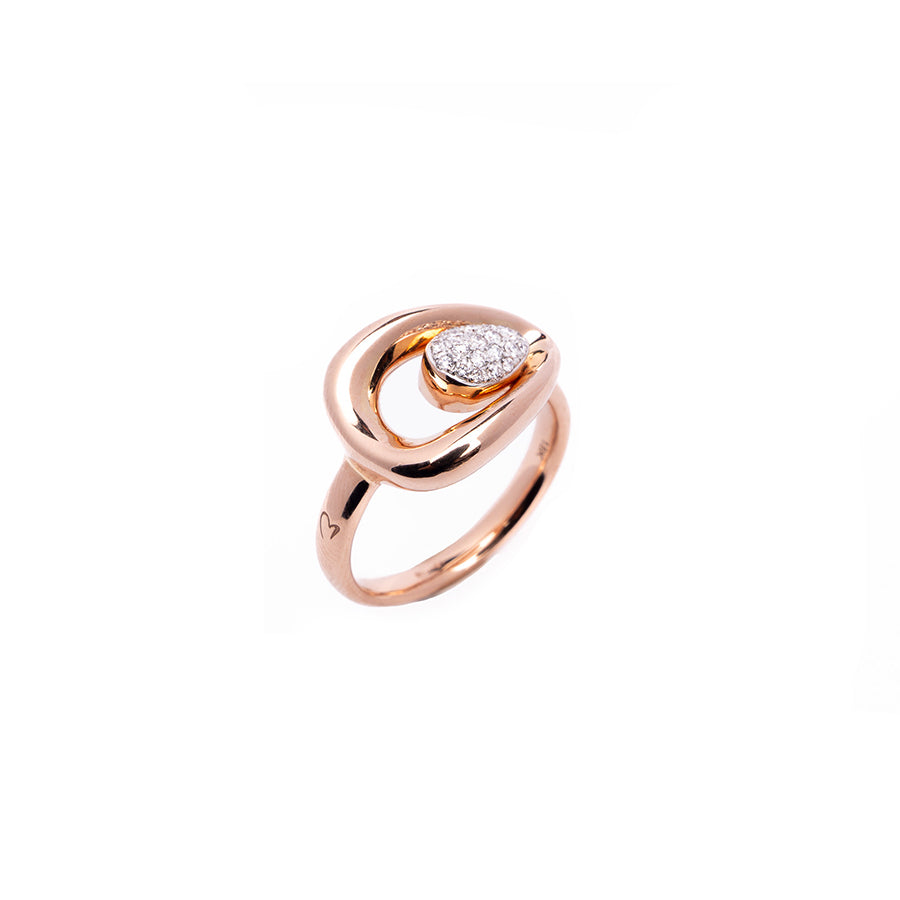 Anillo en Oro rosa  18 k con diamantes blancos