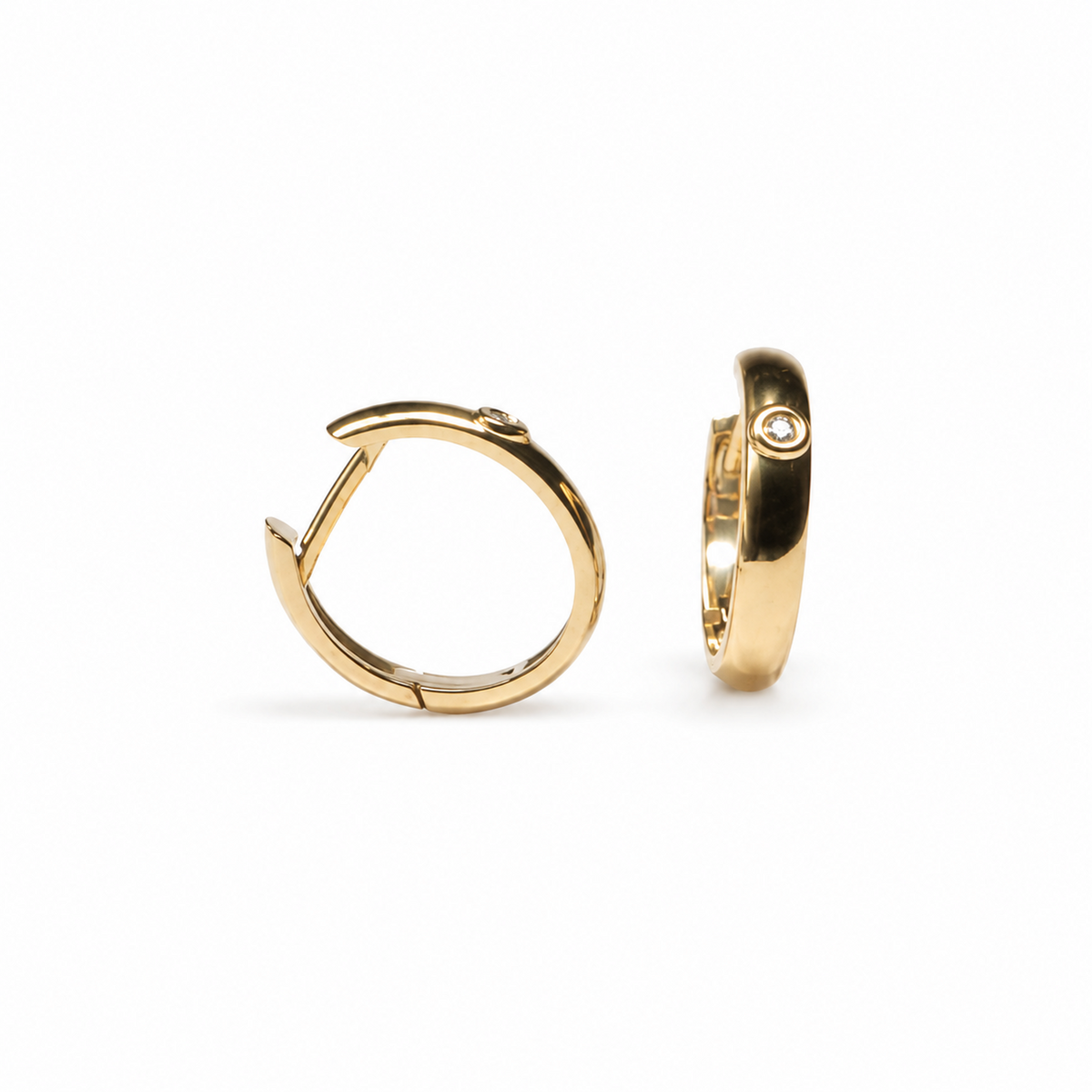 Aretes de Diamantes en Oro Amarillo de 14K