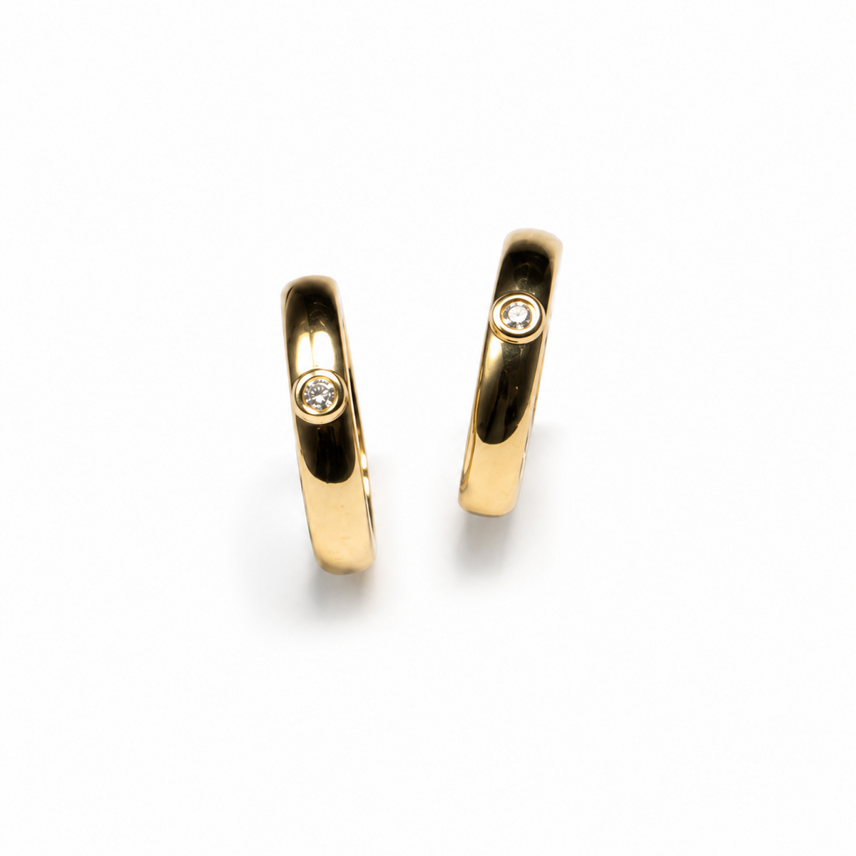 Aretes de Diamantes en Oro Amarillo de 14K, vista alternativa