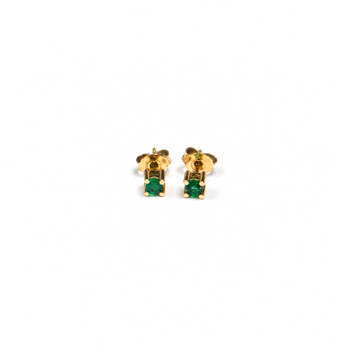 Aretes de Esmeraldas en Oro Amarillo de 14K, vista alternativa