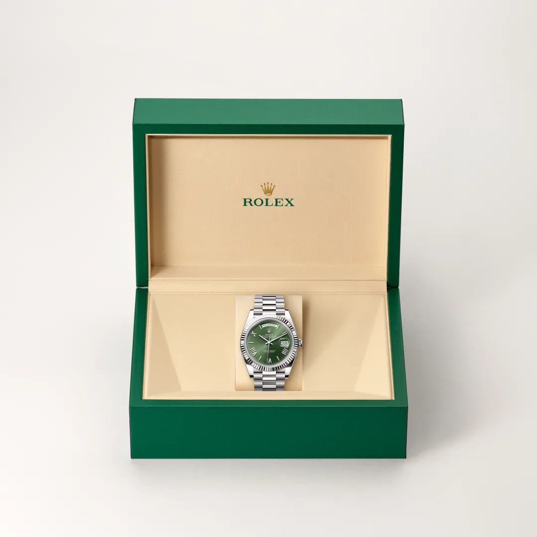 Oyster, 40 mm, oro blanco | M228239-0033